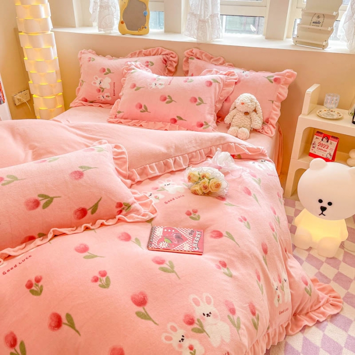91家纺网 家纺一手货源 找家纺 米莱 2023新款印花韩版牛奶绒四件套 粉色玉兔