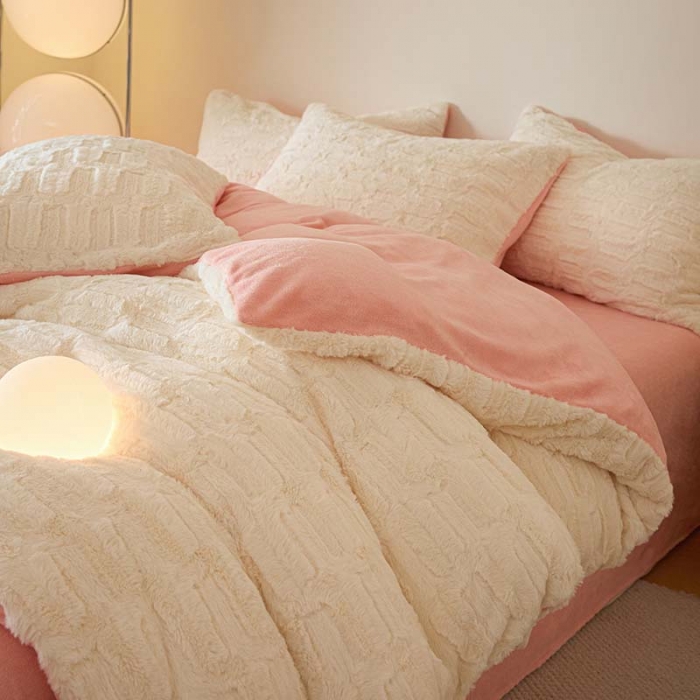 91家纺网 家纺一手货源 找家纺 沐棉 2023新款秋冬加厚保暖兔毛绒牛奶绒四件套 波浪-米拼粉