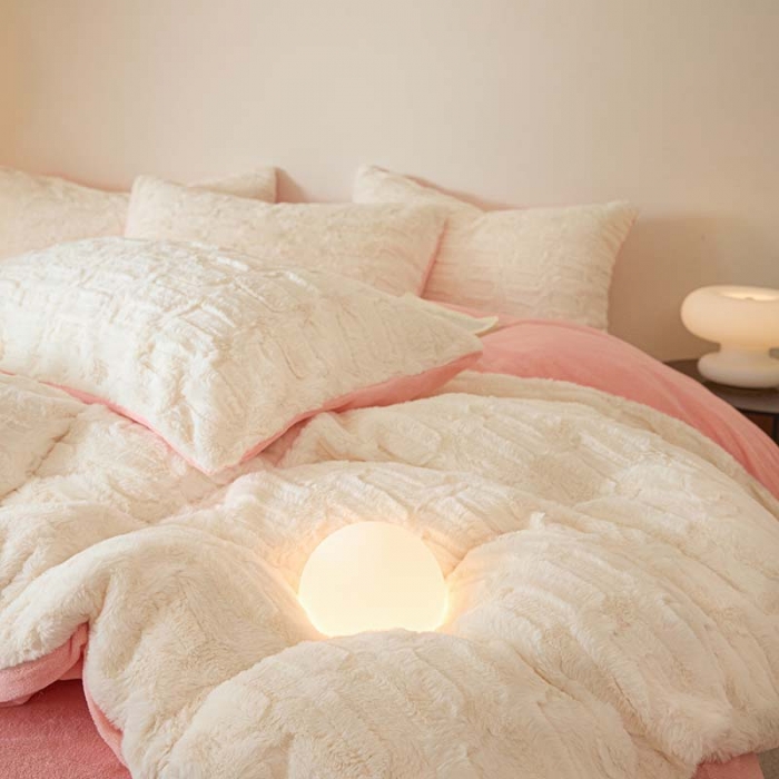 91家纺网 家纺一手货源 找家纺 沐棉 2023新款秋冬加厚保暖兔毛绒牛奶绒四件套 波浪-米拼粉