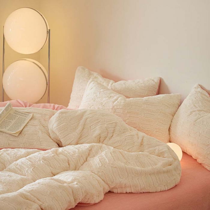 91家纺网 家纺一手货源 找家纺 沐棉 2023新款秋冬加厚保暖兔毛绒牛奶绒四件套 波浪-米拼粉