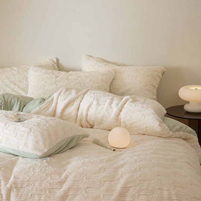 91家纺网 家纺一手货源 找家纺 沐棉 2023新款秋冬加厚保暖兔毛绒牛奶绒四件套 波浪-米拼绿