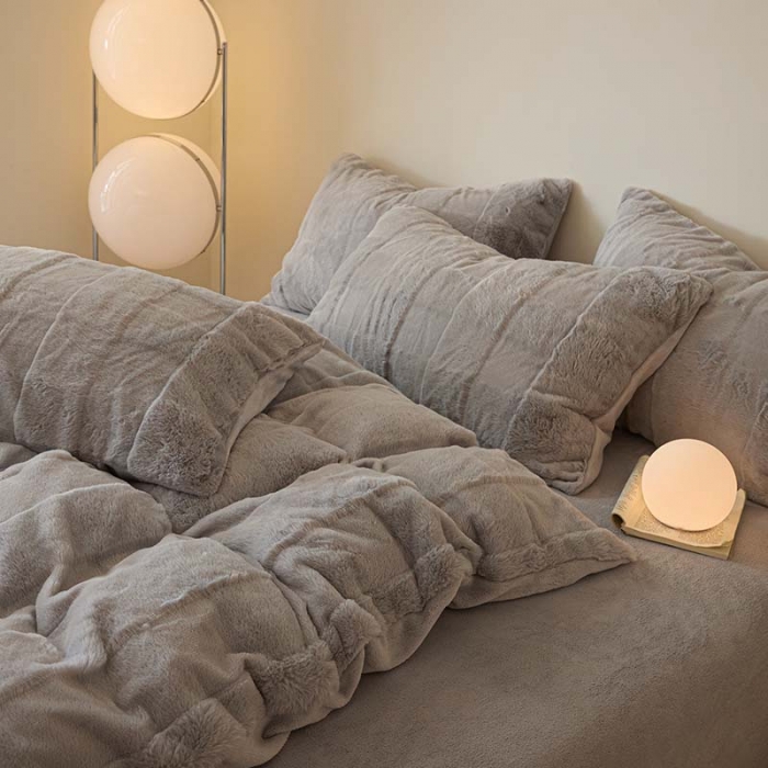 91家纺网 家纺一手货源 找家纺 沐棉 2023新款秋冬加厚保暖兔毛绒牛奶绒四件套 方格-灰