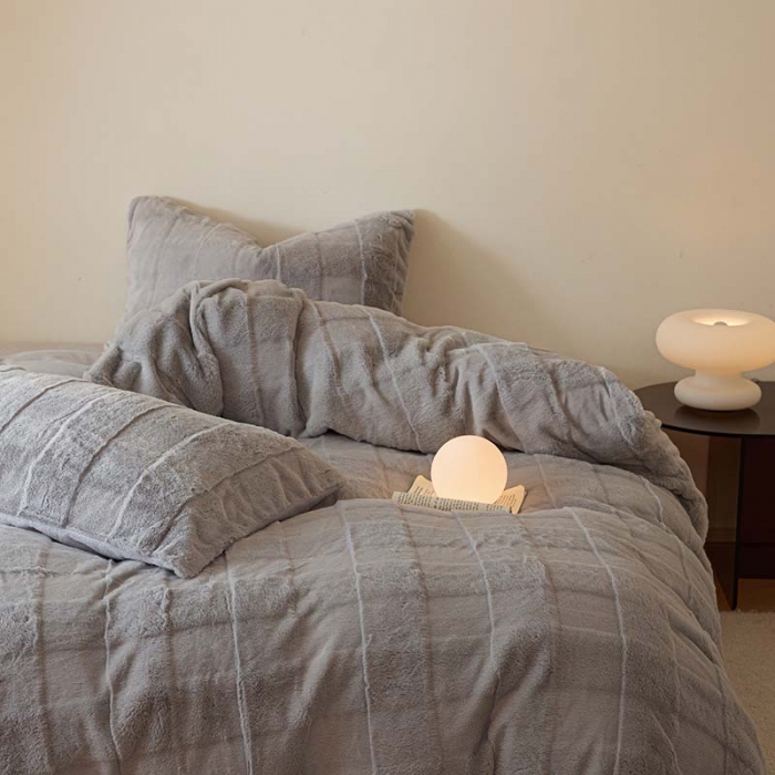 91家纺网 家纺一手货源 找家纺 沐棉 2023新款秋冬加厚保暖兔毛绒牛奶绒四件套 方格-灰