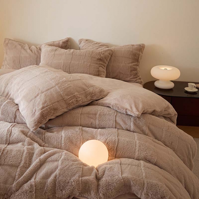 91家纺网 家纺一手货源 找家纺 沐棉 2023新款秋冬加厚保暖兔毛绒牛奶绒四件套 方格-咖