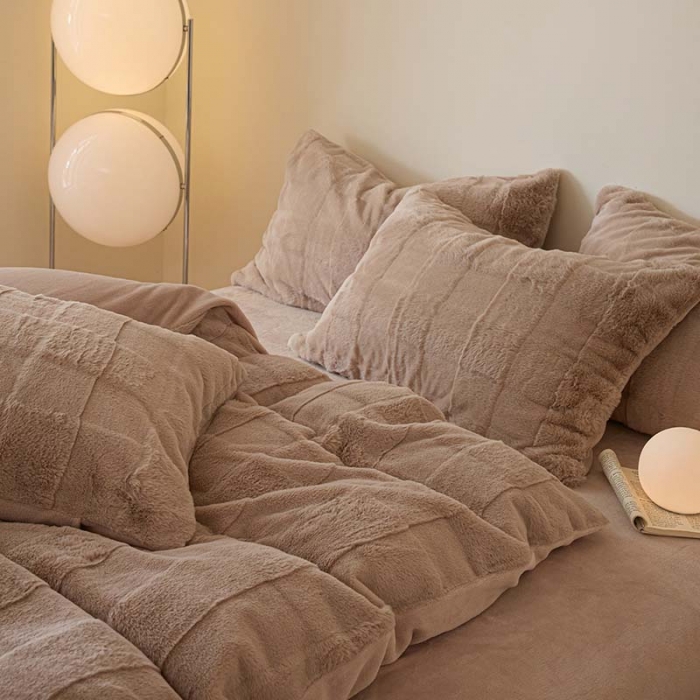 91家纺网 家纺一手货源 找家纺 沐棉 2023新款秋冬加厚保暖兔毛绒牛奶绒四件套 方格-咖