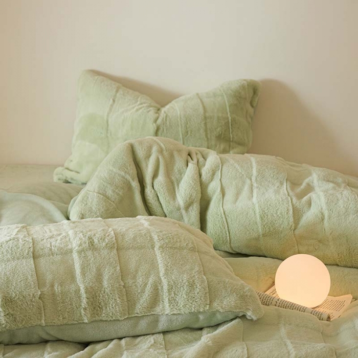 91家纺网 家纺一手货源 找家纺 沐棉 2023新款秋冬加厚保暖兔毛绒牛奶绒四件套 方格-绿