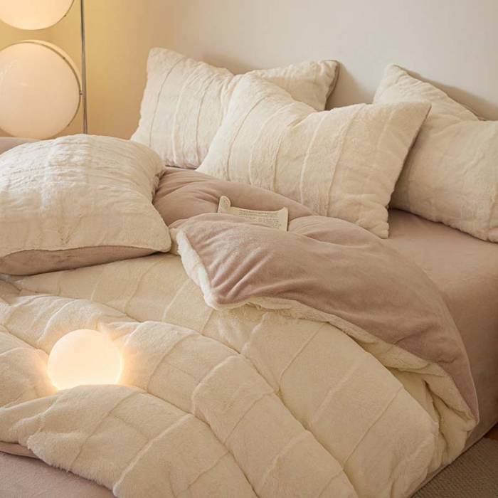 91家纺网 家纺一手货源 找家纺 沐棉 2023新款秋冬加厚保暖兔毛绒牛奶绒四件套 方格-米拼卡其