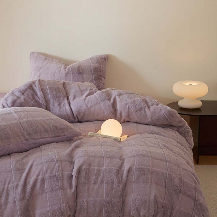 91家纺网 家纺一手货源 找家纺 沐棉 2023新款秋冬加厚保暖兔毛绒牛奶绒四件套 方格-紫