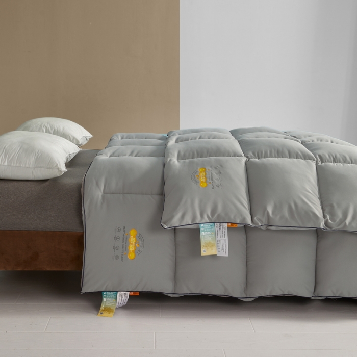 91家纺网 家纺一手货源 找家纺 （总）迪乐妮 2024新款方格立体和单边水洗棉四季被