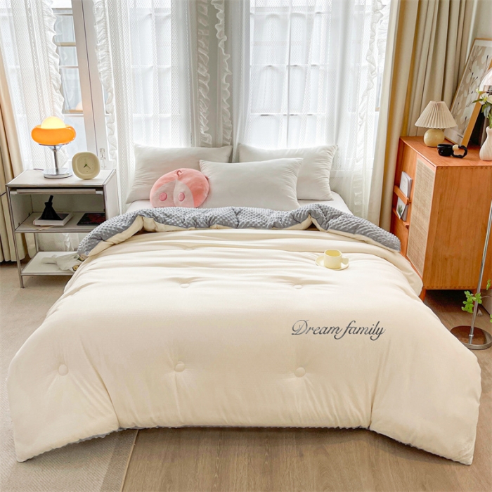 91家纺网 家纺一手货源 找家纺 卡派 2023新款AB版泡泡纱豆豆绒保暖被 豆豆绒-白灰