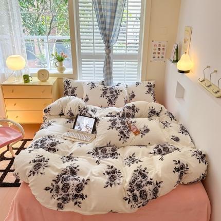 91家纺网 家纺一手货源 找家纺 2023秋冬新款220克高克重牛奶绒印花四件套 漫香