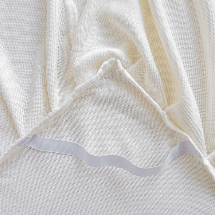 91家纺网 家纺一手货源 找家纺 极梦家纺（支持定制） 2025新款纯色高克重韩版牛奶绒单床裙三件套 牛奶白