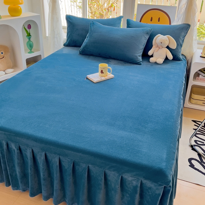 91家纺网 家纺一手货源 找家纺 极梦家纺（支持定制） 2025新款纯色高克重韩版牛奶绒单床裙三件套 牛奶兰