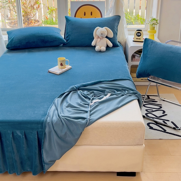 91家纺网 家纺一手货源 找家纺 极梦家纺（支持定制） 2025新款纯色高克重韩版牛奶绒单床裙三件套 牛奶兰