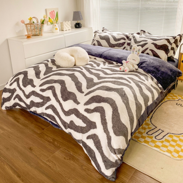 91家纺网 家纺一手货源 找家纺 （总）妖妖家纺 2023新款 法莱绒加厚保暖四件套