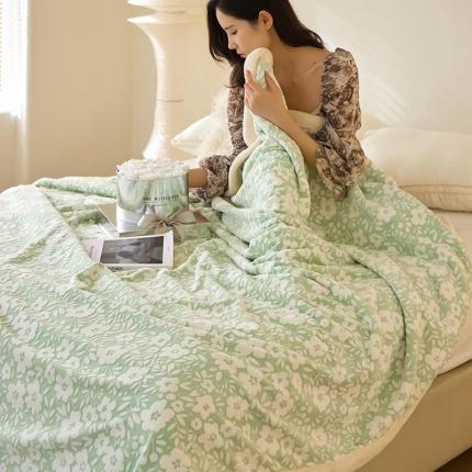 91家纺网 家纺一手货源 找家纺 铭动 2023新款雕花绒保暖毯-小花毛毯 烟花绿色