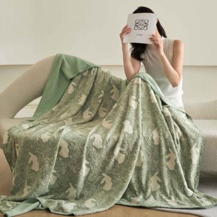 91家纺网 家纺一手货源 找家纺 （总）铭动 2023新款雕花绒保暖毯-魅影