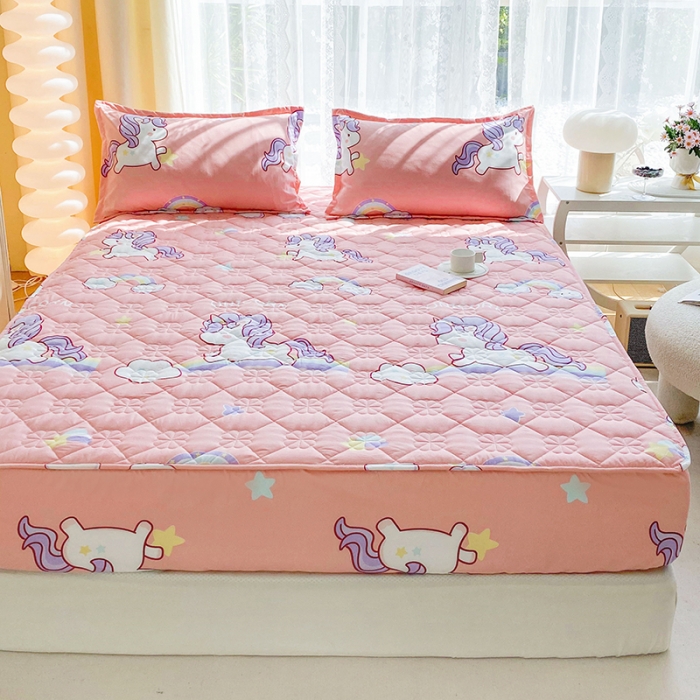 91家纺网 家纺一手货源 找家纺 米柳 2024新款亲肤夹棉印花床笠 彩虹马