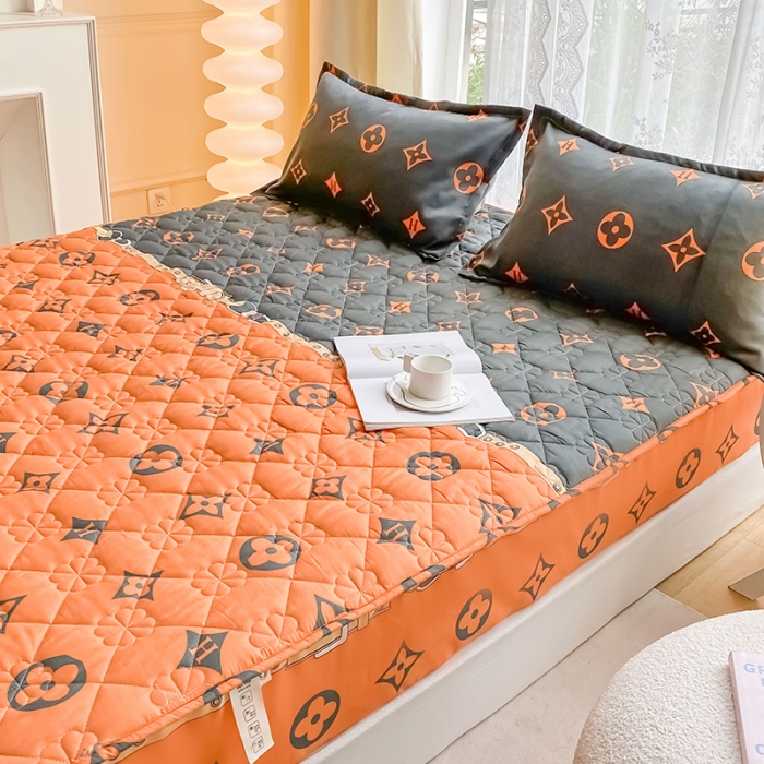 91家纺网 家纺一手货源 找家纺 米柳 2024新款亲肤夹棉印花床笠 凯瑞拉