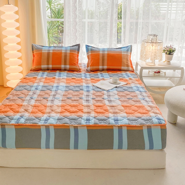 91家纺网 家纺一手货源 找家纺 米柳 2024新款亲肤夹棉印花床笠 兰橘大格