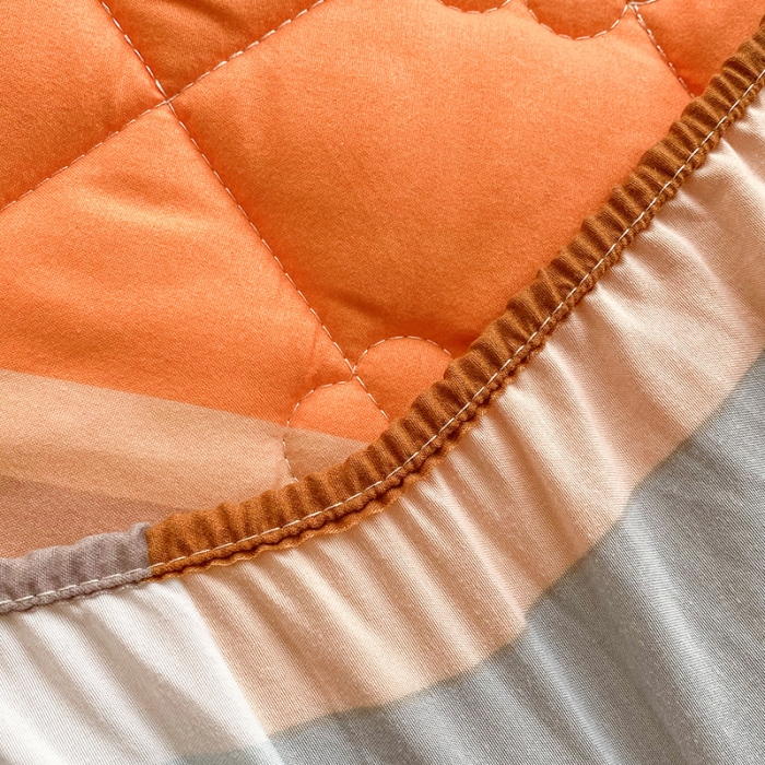 91家纺网 家纺一手货源 找家纺 米柳 2024新款亲肤夹棉印花床笠 兰橘大格