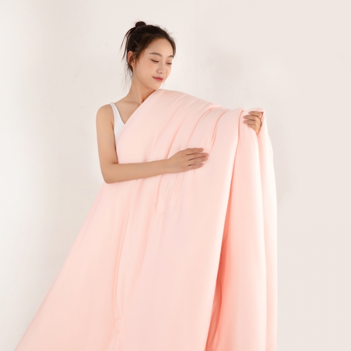 91家纺网 家纺一手货源 找家纺 天瑜家纺新款A类牛奶丝针织棉暖糯冬被春秋被被芯被子 粉色