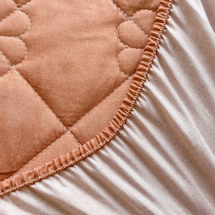 91家纺网 家纺一手货源 找家纺 米柳 2024新款亲肤夹棉印花床笠 斯诺克