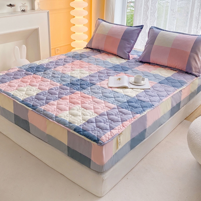 91家纺网 家纺一手货源 找家纺 米柳 2024新款亲肤夹棉印花床笠 嫣红品格