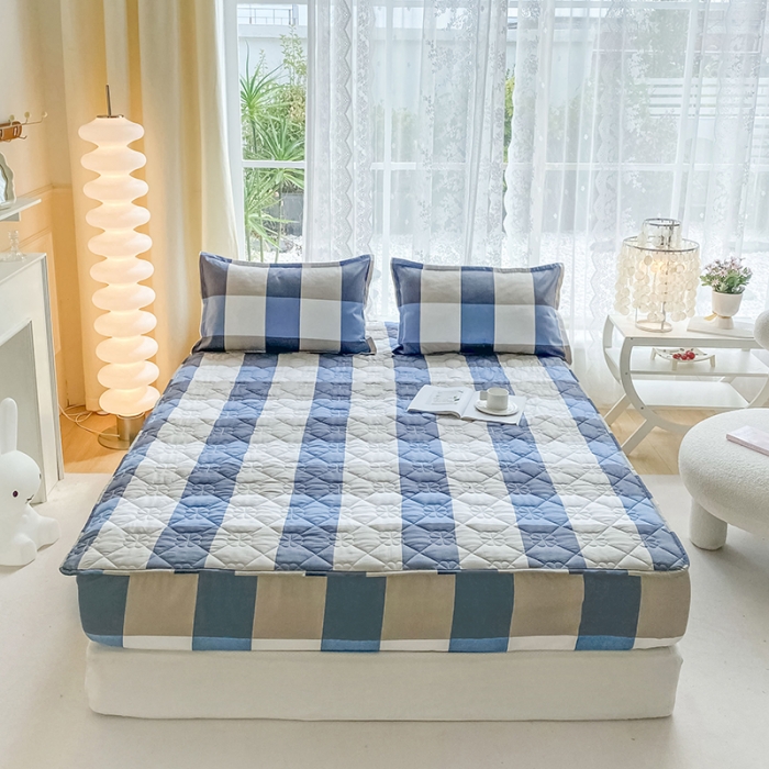 91家纺网 家纺一手货源 找家纺 米柳 2024新款亲肤夹棉印花床笠 湛蓝品格