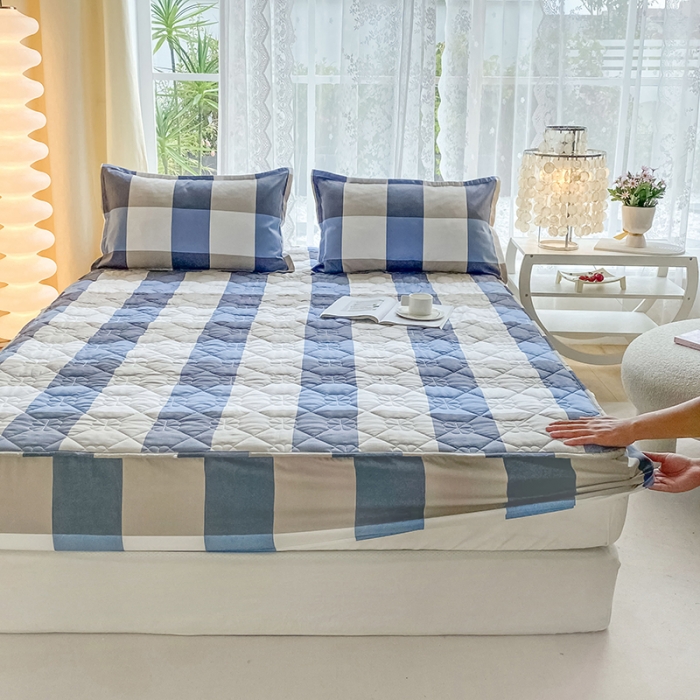 91家纺网 家纺一手货源 找家纺 米柳 2024新款亲肤夹棉印花床笠 湛蓝品格