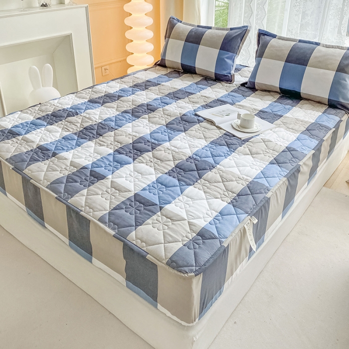 91家纺网 家纺一手货源 找家纺 米柳 2024新款亲肤夹棉印花床笠 湛蓝品格