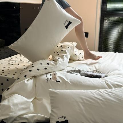 91家纺网 家纺一手货源 找家纺 总赫帛 2023新款50s缎纹数码印花长绒棉四件套-斑点狗狗（有刺绣）