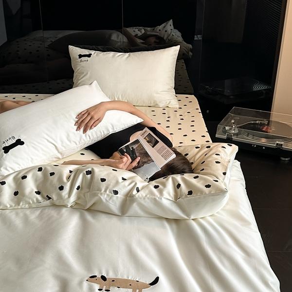 91家纺网 家纺一手货源 找家纺 总赫帛 2023新款50s缎纹数码印花长绒棉四件套-斑点狗狗（有刺绣）