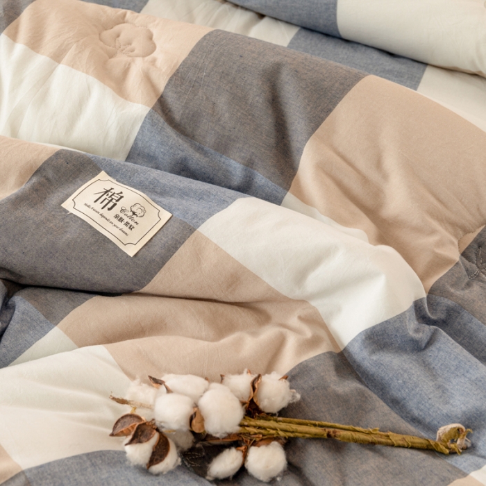 91家纺网 家纺一手货源 找家纺 梦镜2023新款A类无印风亲肤棉花被 蓝大格