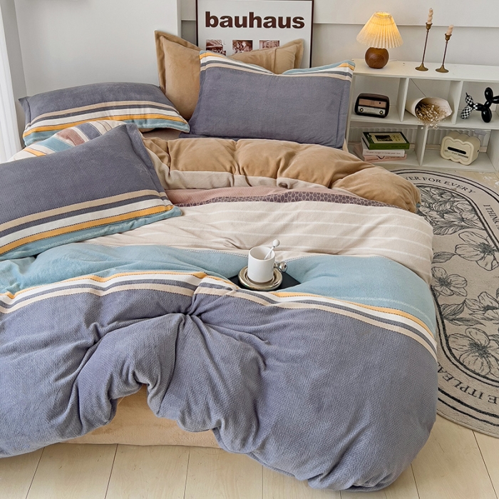 91家纺网 家纺一手货源 找家纺 乐童2024新款吊边款牛奶绒四件套 莫兰迪