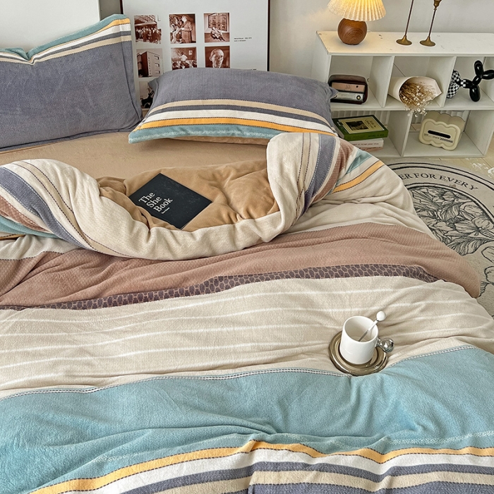 91家纺网 家纺一手货源 找家纺 乐童2024新款吊边款牛奶绒四件套 莫兰迪