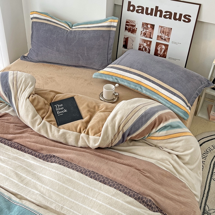 91家纺网 家纺一手货源 找家纺 乐童2024新款吊边款牛奶绒四件套 莫兰迪