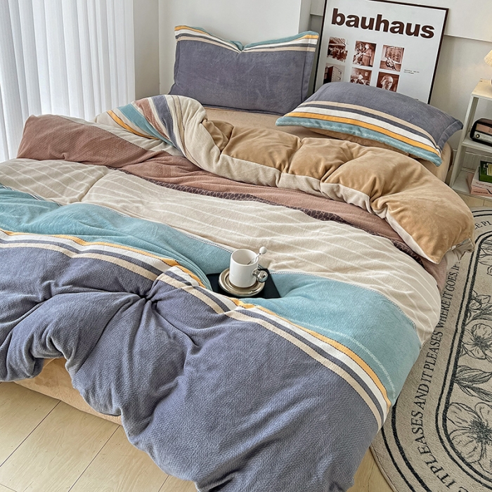 91家纺网 家纺一手货源 找家纺 乐童2024新款吊边款牛奶绒四件套 莫兰迪