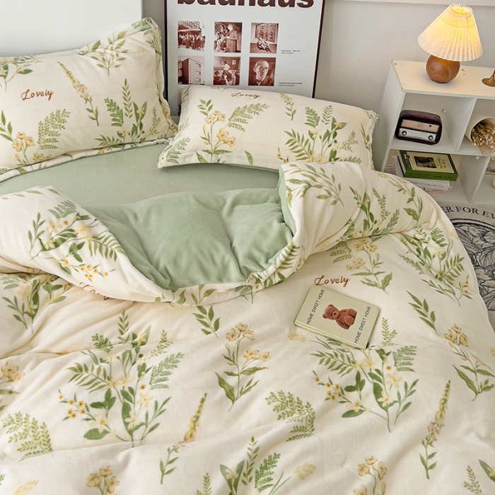 91家纺网 家纺一手货源 找家纺 乐童2024新款吊边款牛奶绒四件套 仙草