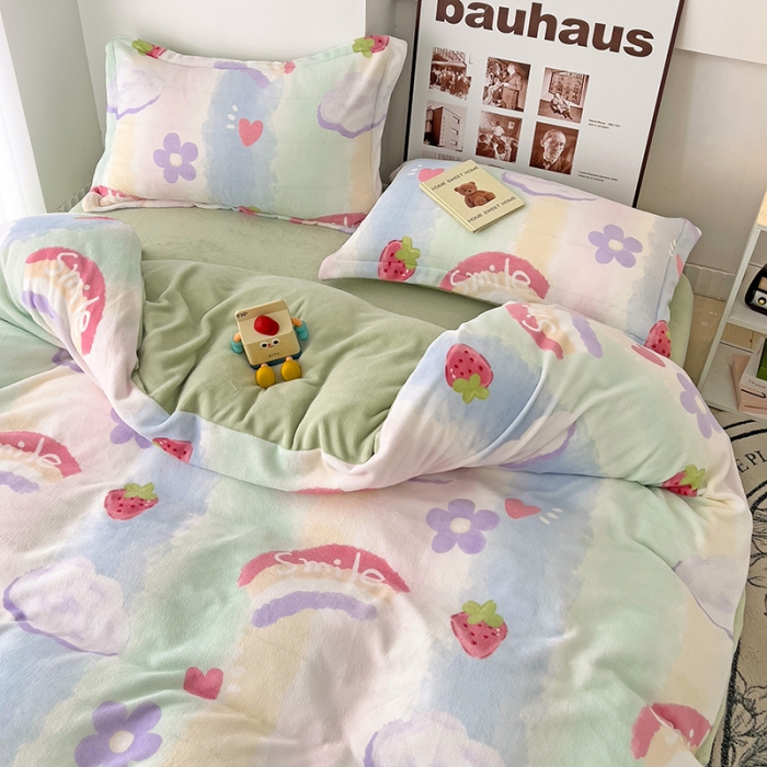 91家纺网 家纺一手货源 找家纺 乐童2024新款吊边款牛奶绒四件套 云间光彩