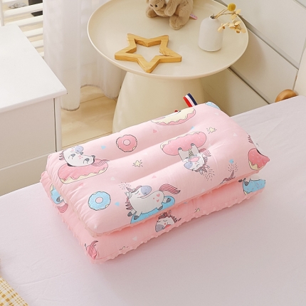 91家纺网 家纺一手货源 找家纺 冬巢 2023新款A类全棉豆豆绒儿童枕头芯纯棉豆豆枕 动物乐园