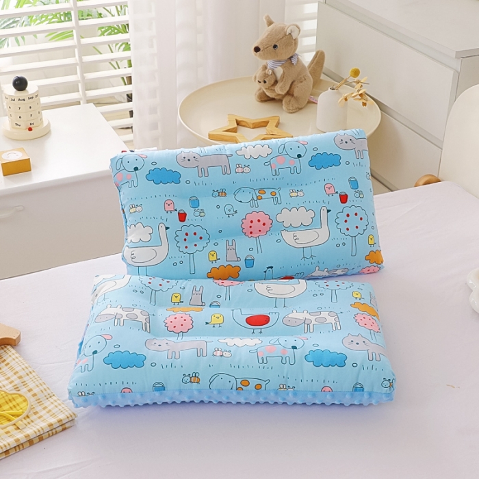 91家纺网 家纺一手货源 找家纺 冬巢 2023新款A类全棉豆豆绒儿童枕头芯纯棉豆豆枕 动物乐园