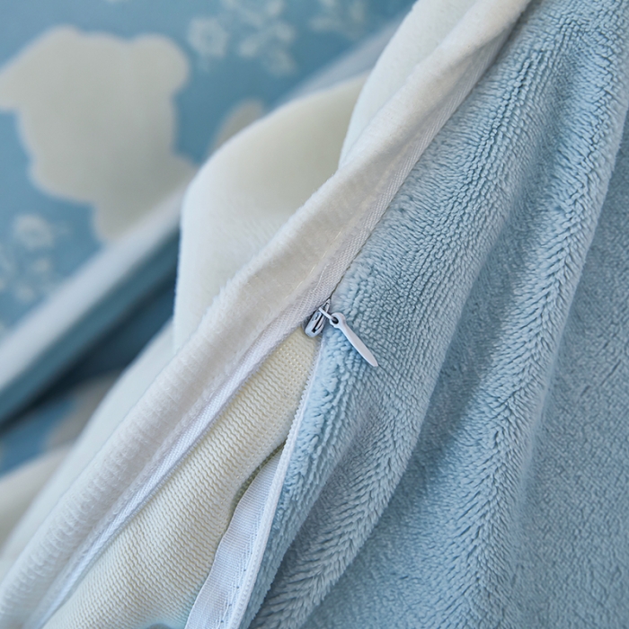 91家纺网 家纺一手货源 找家纺 凤杰 2023新款贴布刺绣牛奶绒四件套 吉祥兔系列 吉祥兔 蓝