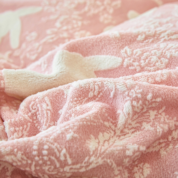 91家纺网 家纺一手货源 找家纺 凤杰 2023新款贴布刺绣牛奶绒四件套 吉祥兔系列 吉祥兔 粉