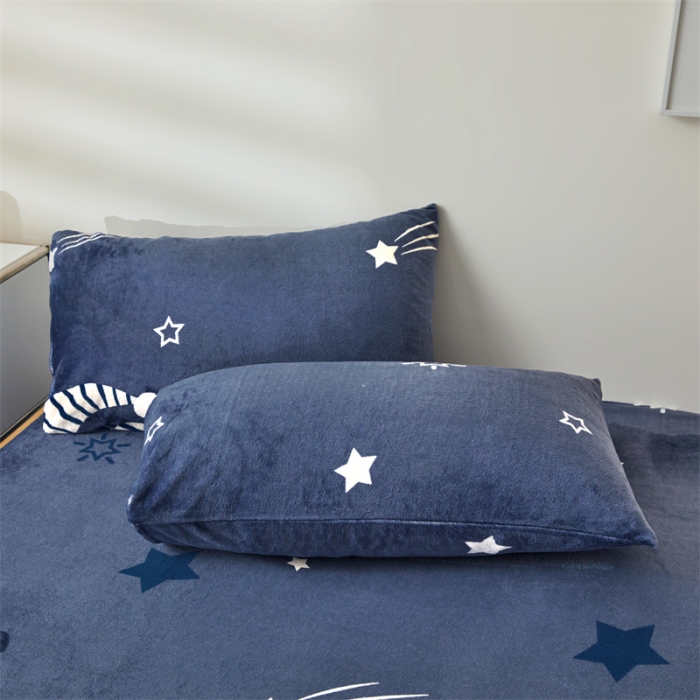 91家纺网 家纺一手货源 找家纺 牛奶绒加厚床笠法兰绒床罩套珊瑚绒床垫保护套防滑固定全包床单月亮宝宝