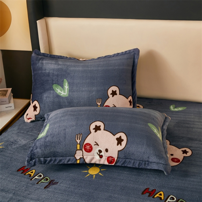 91家纺网 家纺一手货源 找家纺 牛奶绒加厚床笠法兰绒床罩套珊瑚绒床垫保护套防滑固定全包床单呆萌熊