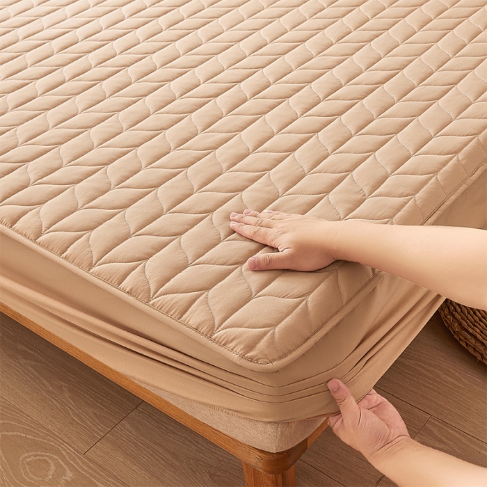 91家纺网 家纺一手货源 找家纺 给笠 2024新款A类水洗棉树叶款防水床笠 树叶防水-驼色