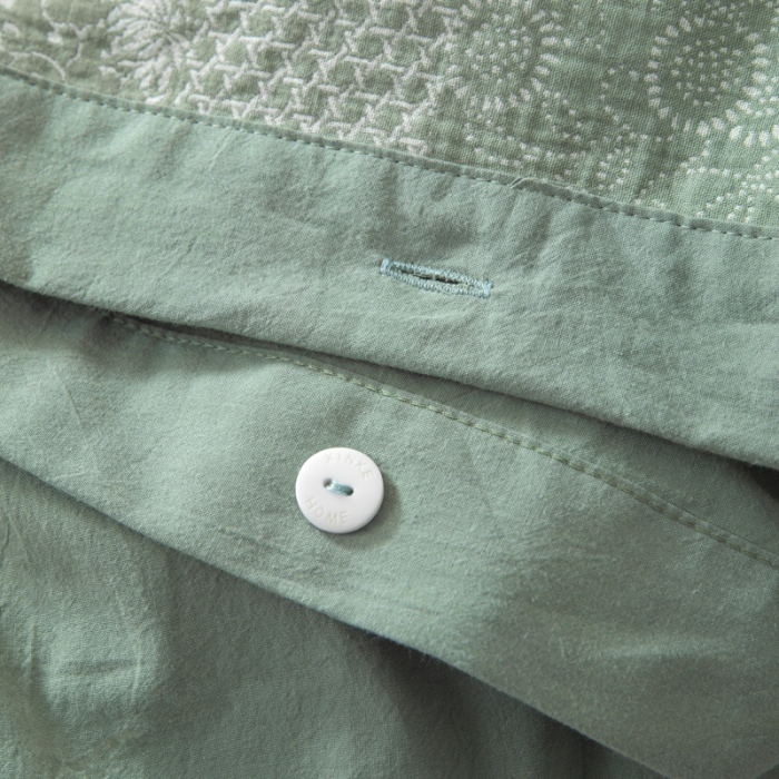 91家纺网 家纺一手货源 找家纺 安莱生活 2023简约花妍缤纷拼边四件套图1 缤纷花妍灰绿