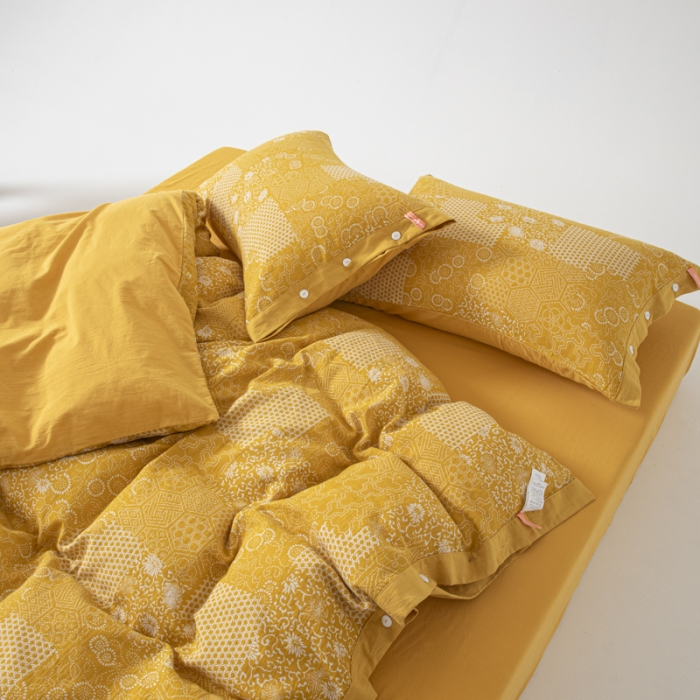 91家纺网 家纺一手货源 找家纺 安莱生活 2023简约花妍缤纷拼边四件套图1 缤纷花妍姜黄