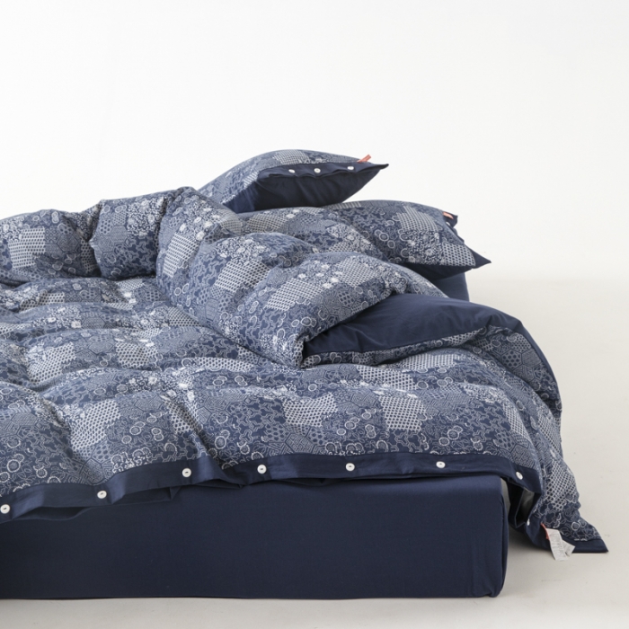 91家纺网 家纺一手货源 找家纺 安莱生活 2023简约花妍缤纷拼边四件套图1 缤纷花妍深蓝